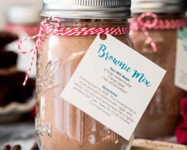 Homemade Brownie Mix (with Free Printable)