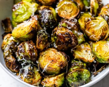 Air Fryer Brussels Sprouts {Fast & Crispy!} – WellPlated