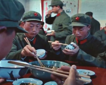 1973 LUNCHTIME WITH THE CHINESE ARMY