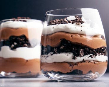 Only 3 Ingredient Chocolate Mousse Trifle
