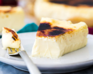 Basque Cheesecake (Burnt Cheesecake)