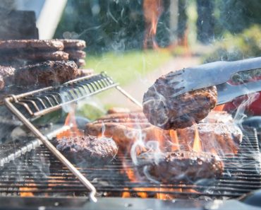 Summer BBQ Tips: How to Keep Meat From Sticking to