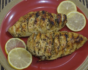 Lemon & Garlic Juicy Grilled Chicken Breast Recipe