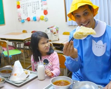 World’s Best School Lunch ONLY in JAPAN