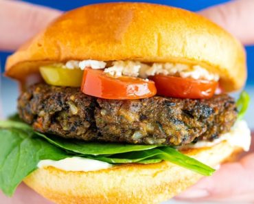 The Best Homemade Veggie Burger Recipe – Better Than Store-bought
