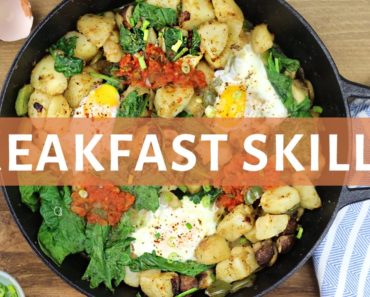 Egg & Potato Breakfast Skillet
