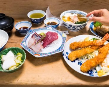 Japanese Food Tour – HIDDEN-GEMS in Tokyo, Japan