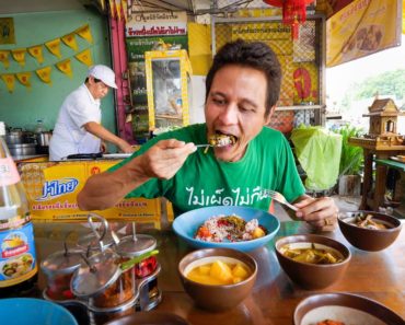 Street Food THAI VEGAN FOOD