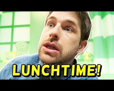 MOVIES THAT MADE US CRY! (Lunchtime w/ Smosh)