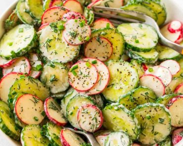 Creamy Cucumber Salad with Greek Yogurt and Dill