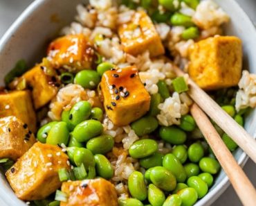 Spicy Sriracha Tofu Rice Bowls (air fryer or oven)