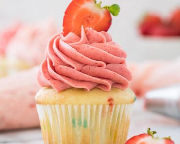 Strawberry Frosting (with Fresh, Frozen, or Freeze-Dried Strawberries)