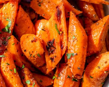 Roasted Carrots {Simple and Flavorful!} – WellPlated