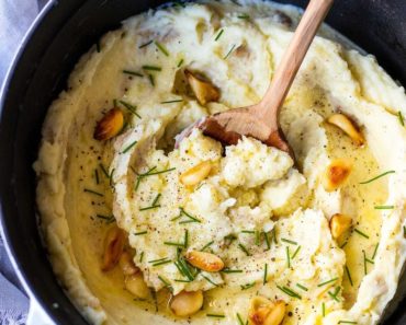 Mashed Potatoes with Garlic and Horseradish