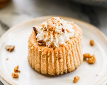 Mini Pumpkin Cheesecakes with Gingersnap Crust – WellPlated