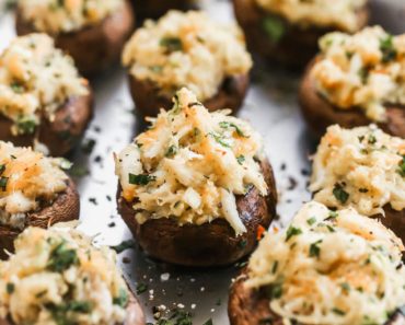 Crab Stuffed Mushrooms {Crowd-Pleasing Appetizer!} – WellPlated