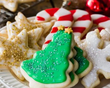 Easy Sugar Cookie Recipe (With Icing!)
