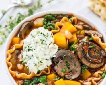 Crockpot Lasagna Soup {Easy Vegetarian Recipe} – WellPlated