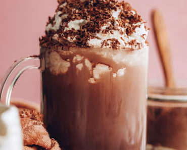 3-Ingredient Instant Hot Chocolate (Dairy-Free!)