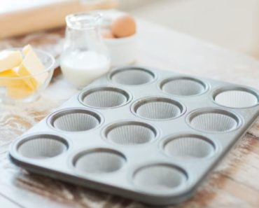 10 Best Baking Pans You Absolutely Need In Your Kitchen